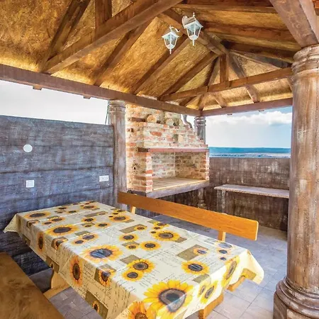 Apartment One-bedroom In Jadranovo